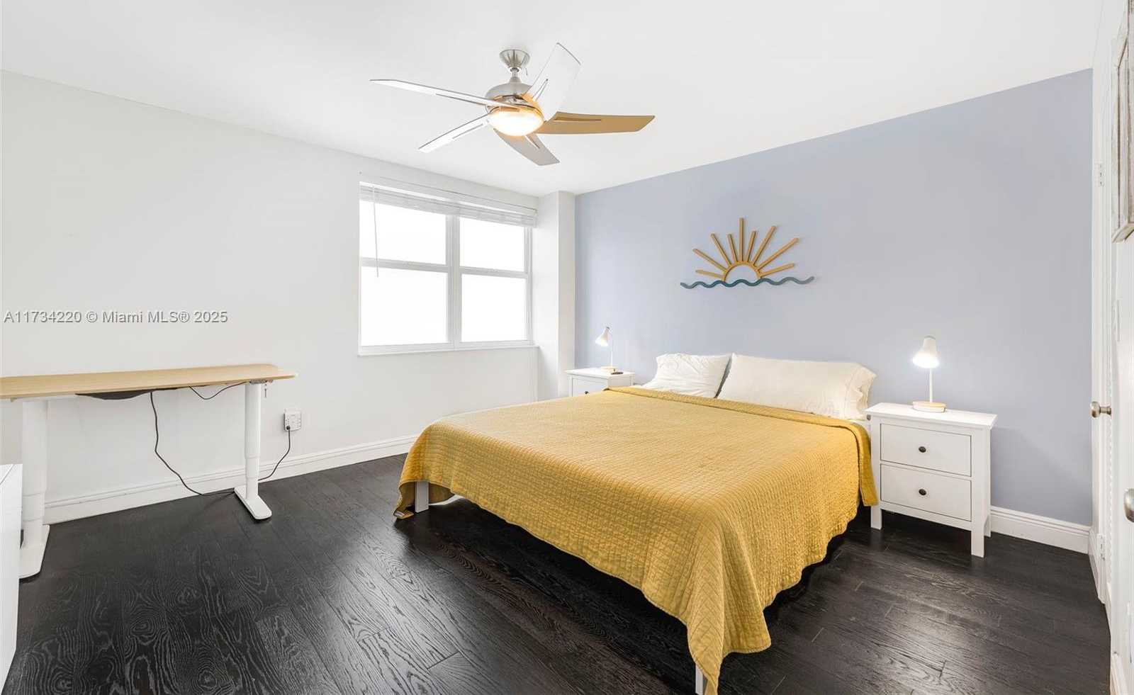 Small Image of 5750 COLLINS AVE #5B, Miami Beach Number 25