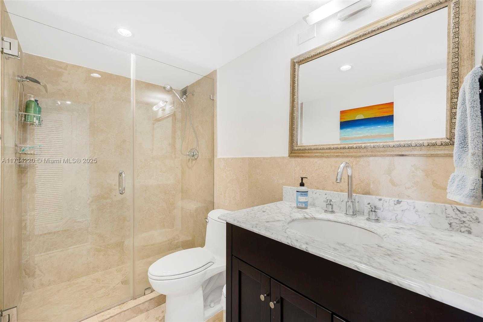 Small Image of 5750 COLLINS AVE #5B, Miami Beach Number 28
