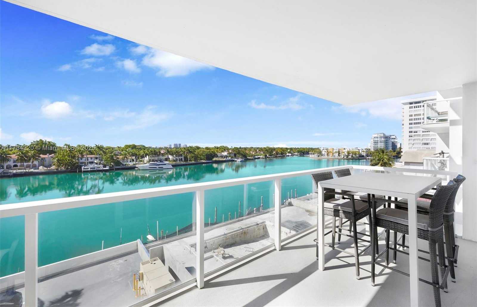 Small Image of 5750 COLLINS AVE #5B, Miami Beach Number 37