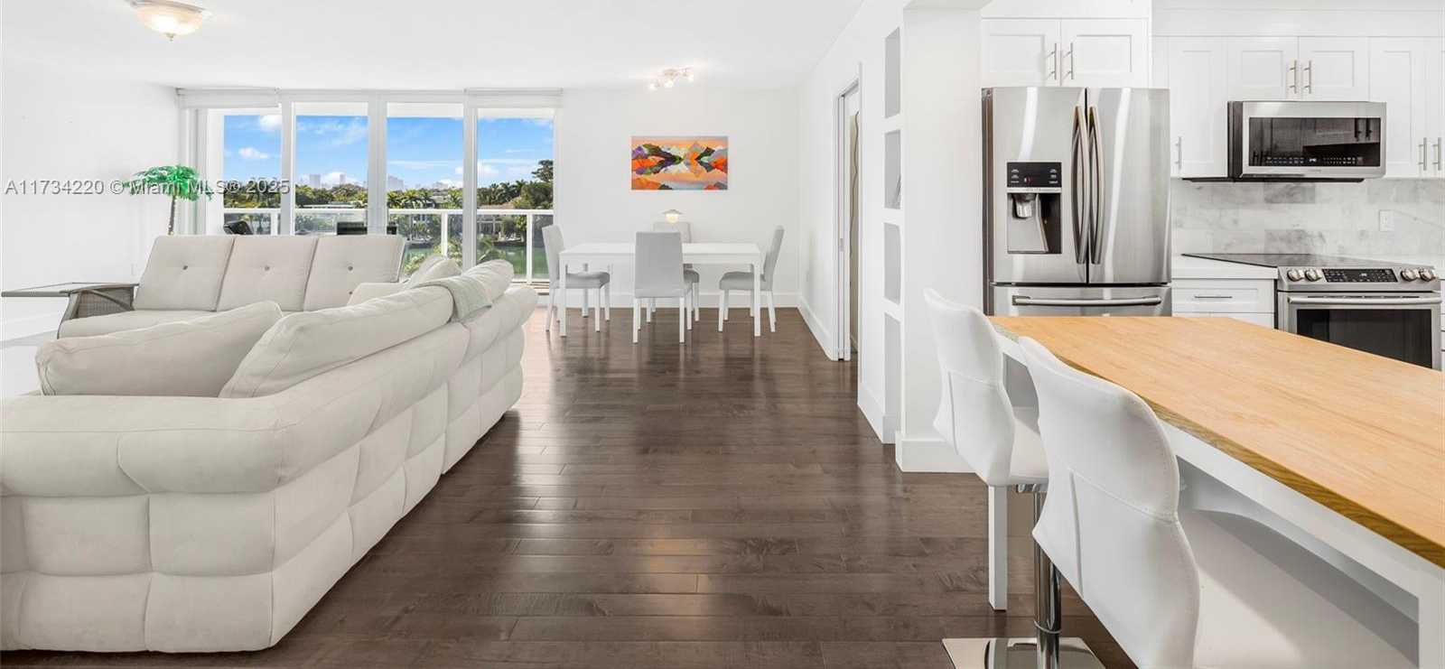 Small Image of 5750 COLLINS AVE #5B, Miami Beach Number 4