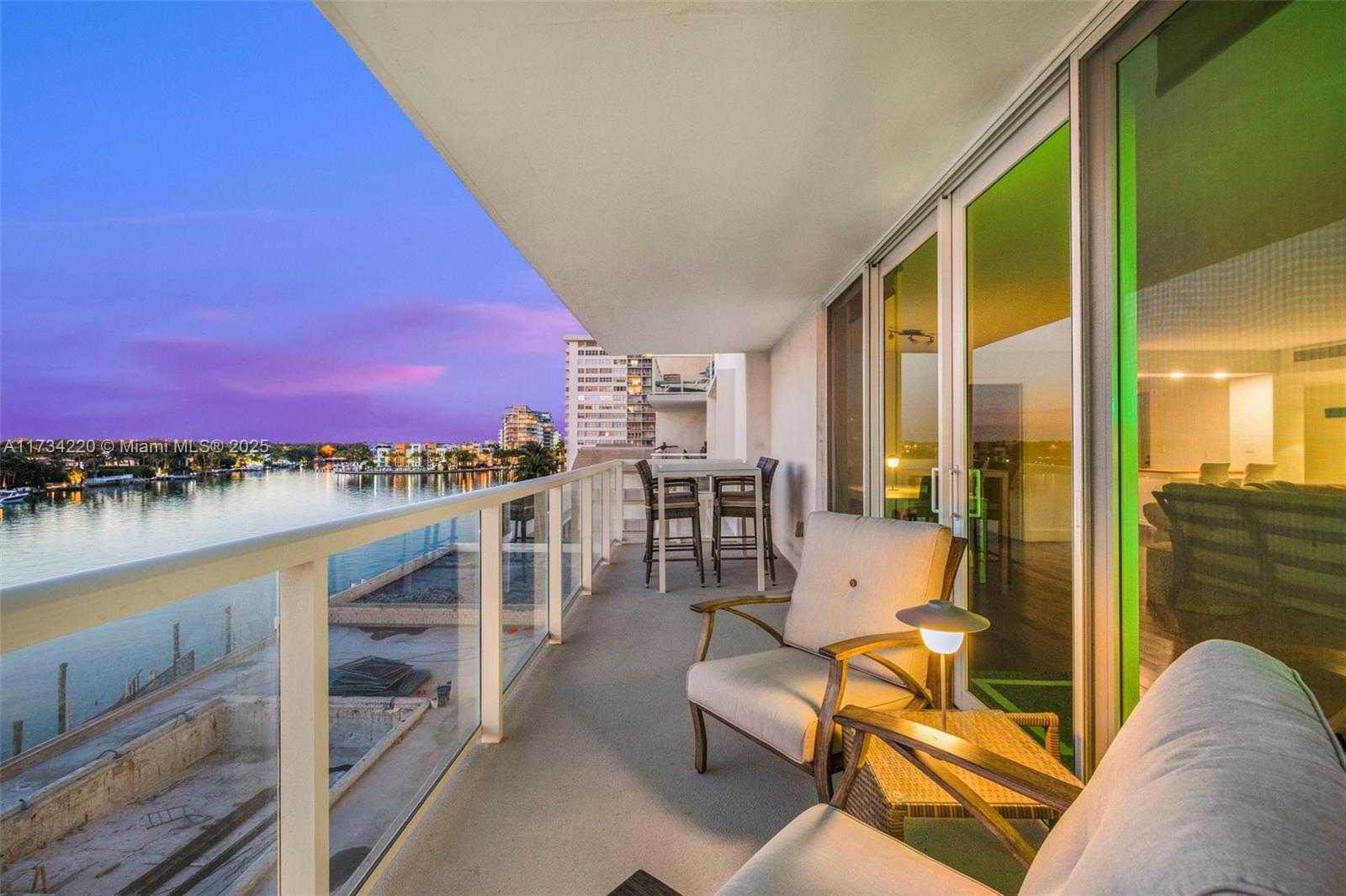 Small Image of 5750 COLLINS AVE #5B, Miami Beach Number 48