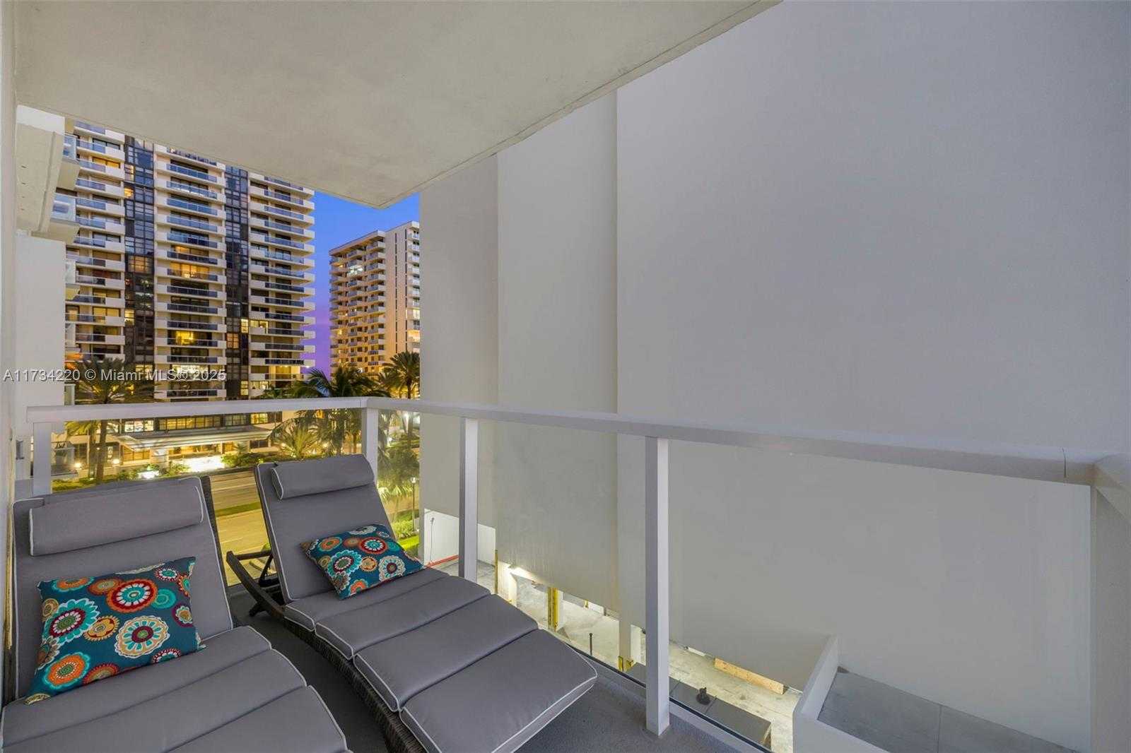 Small Image of 5750 COLLINS AVE #5B, Miami Beach Number 49