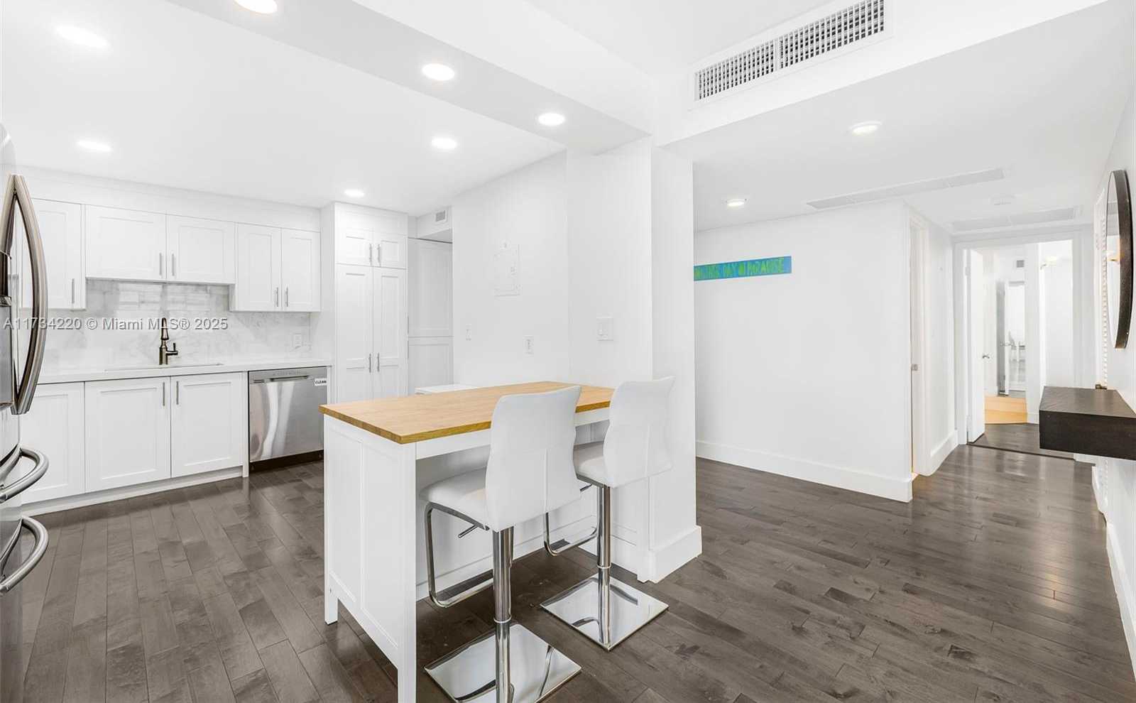 Small Image of 5750 COLLINS AVE #5B, Miami Beach Number 5