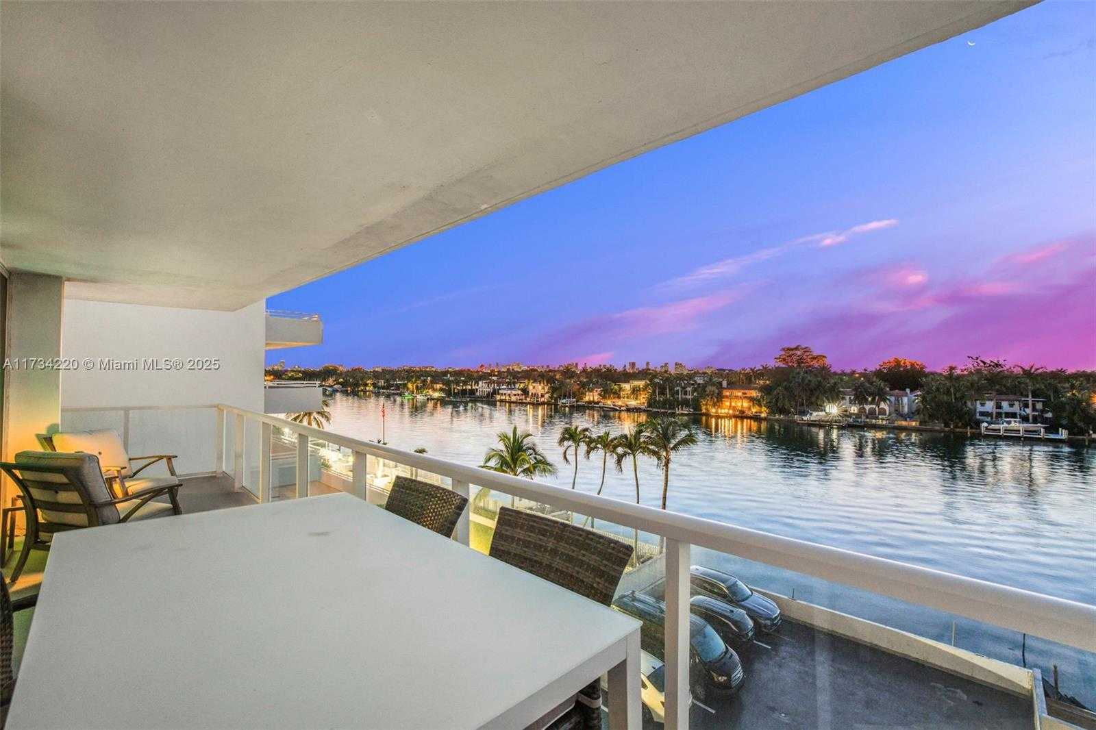 Small Image of 5750 COLLINS AVE #5B, Miami Beach Number 53
