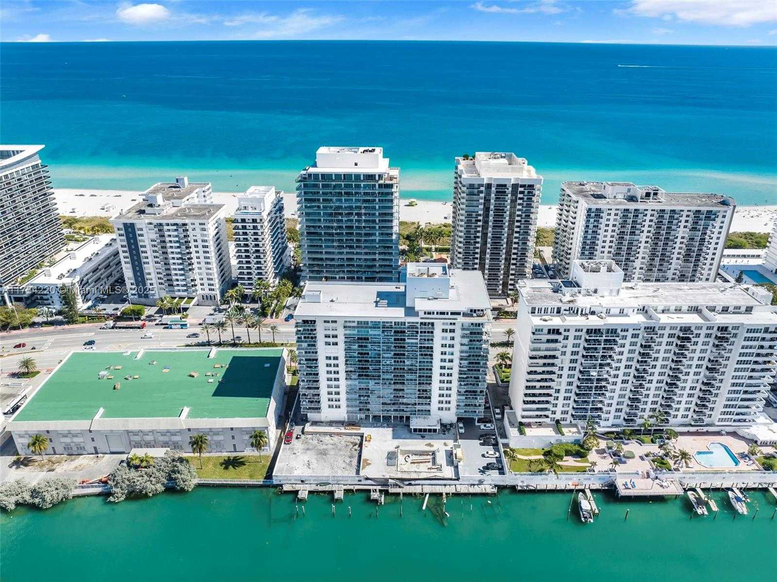 Small Image of 5750 COLLINS AVE #5B, Miami Beach Number 61