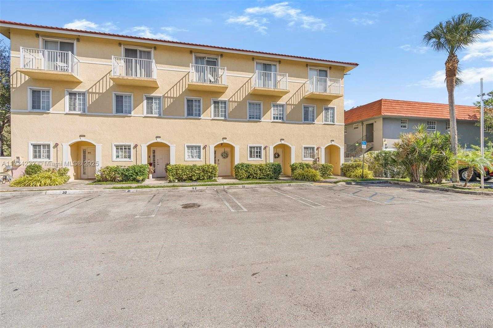 Small Image of 2196 NORTH EAST 167TH ST #1-114, North Miami Beach Number 29
