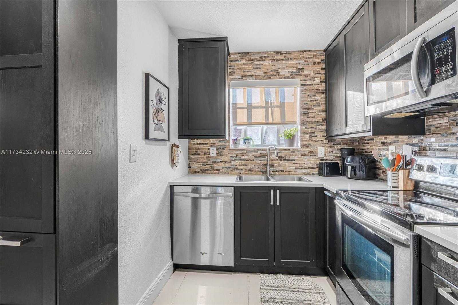 Small Image of 2196 NORTH EAST 167TH ST #1-114, North Miami Beach Number 7