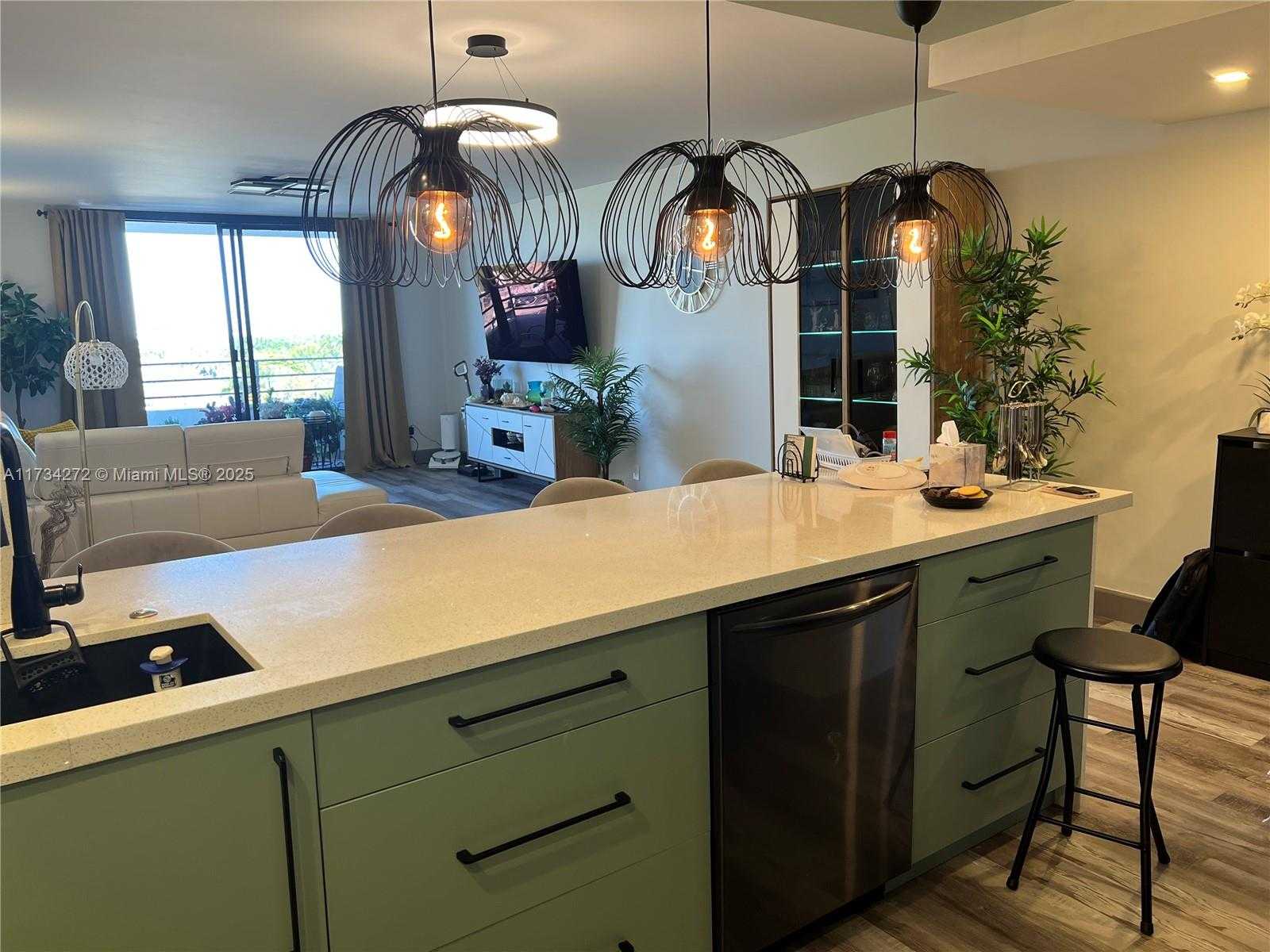 Small Image of 600 THREE ISLANDS BLVD #504, Hallandale Beach Number 2