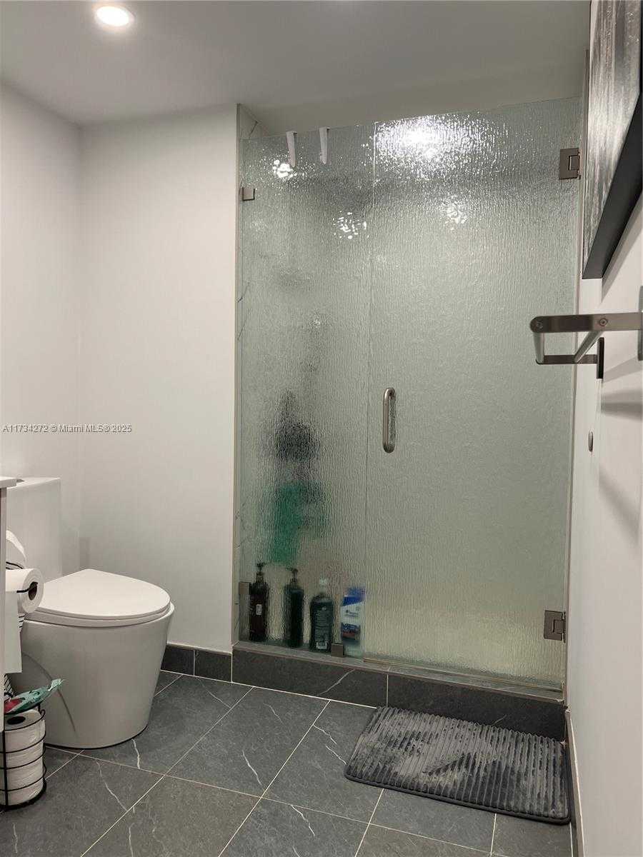 Small Image of 600 THREE ISLANDS BLVD #504, Hallandale Beach Number 7