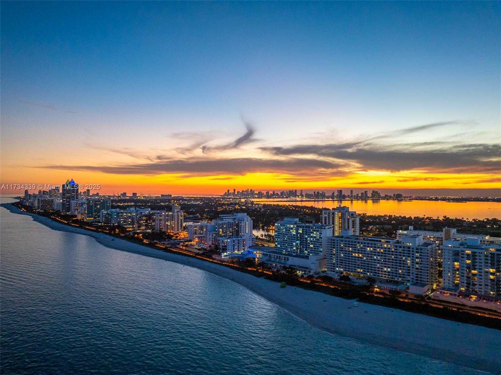 Small Image of 5555 COLLINS AVE #15Z, Miami Beach Number 17