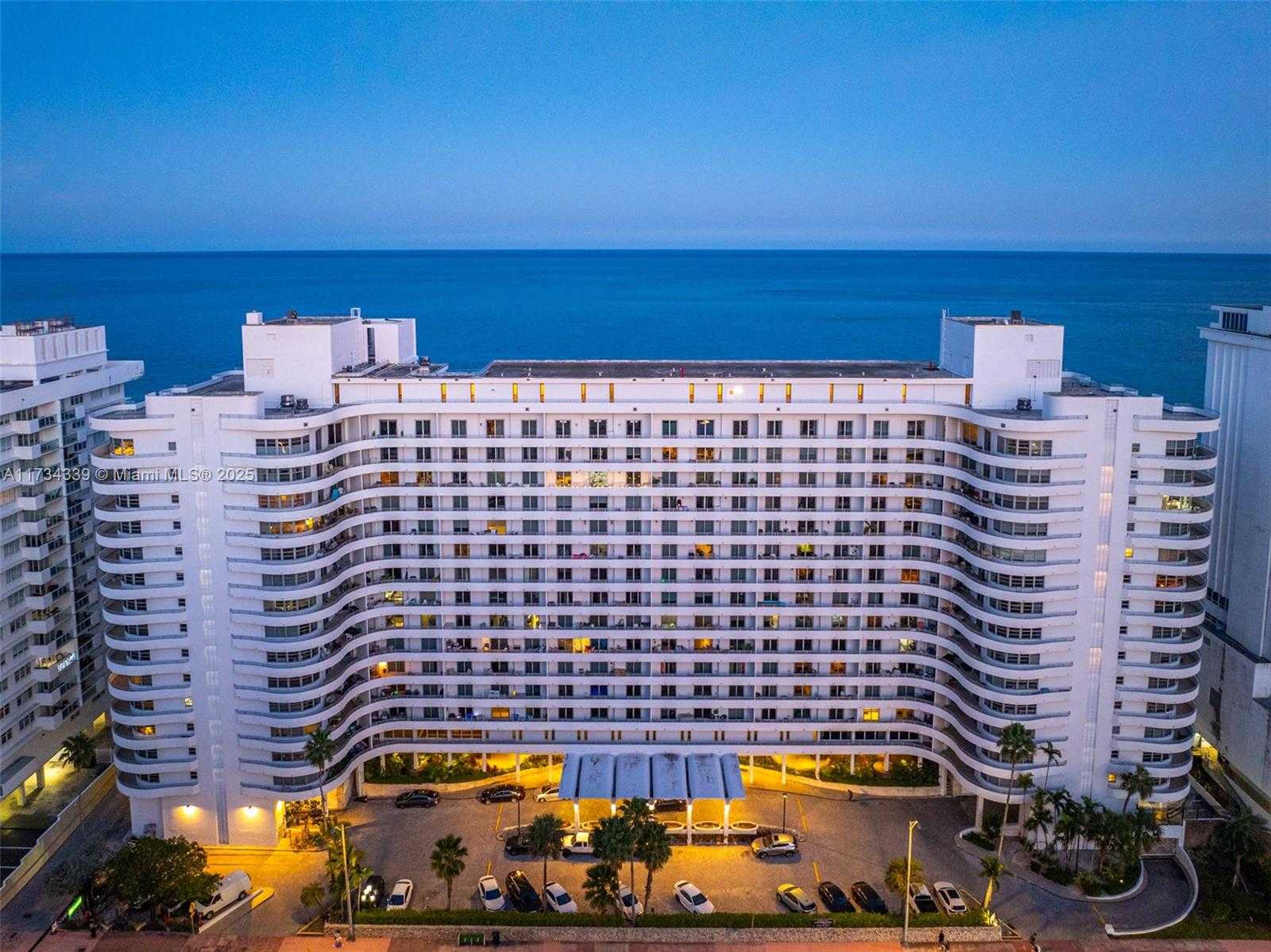 Small Image of 5555 COLLINS AVE #15Z, Miami Beach Number 49