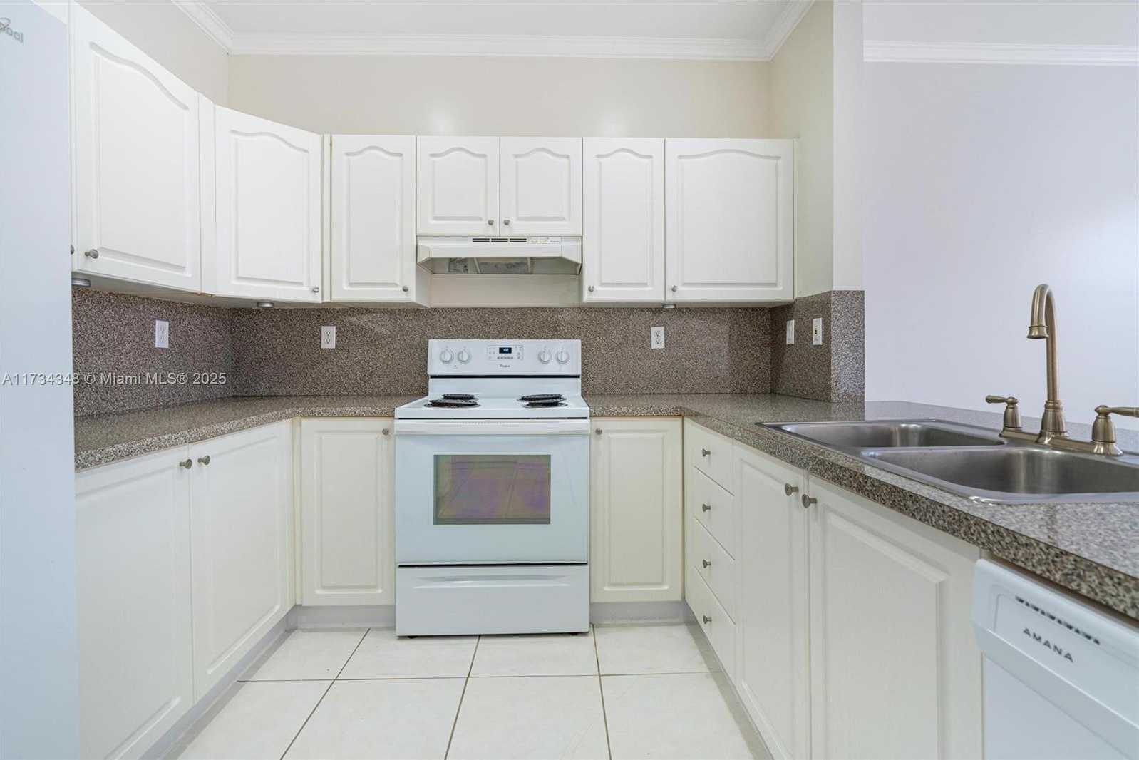 Small Image of 9135 SOUTH WEST 203RD TER, Cutler Bay Number 3