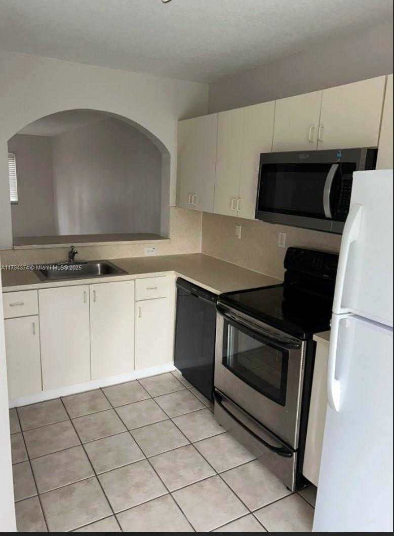 Small Image of 3398 NORTH EAST 9TH DR #102, Homestead Number 8