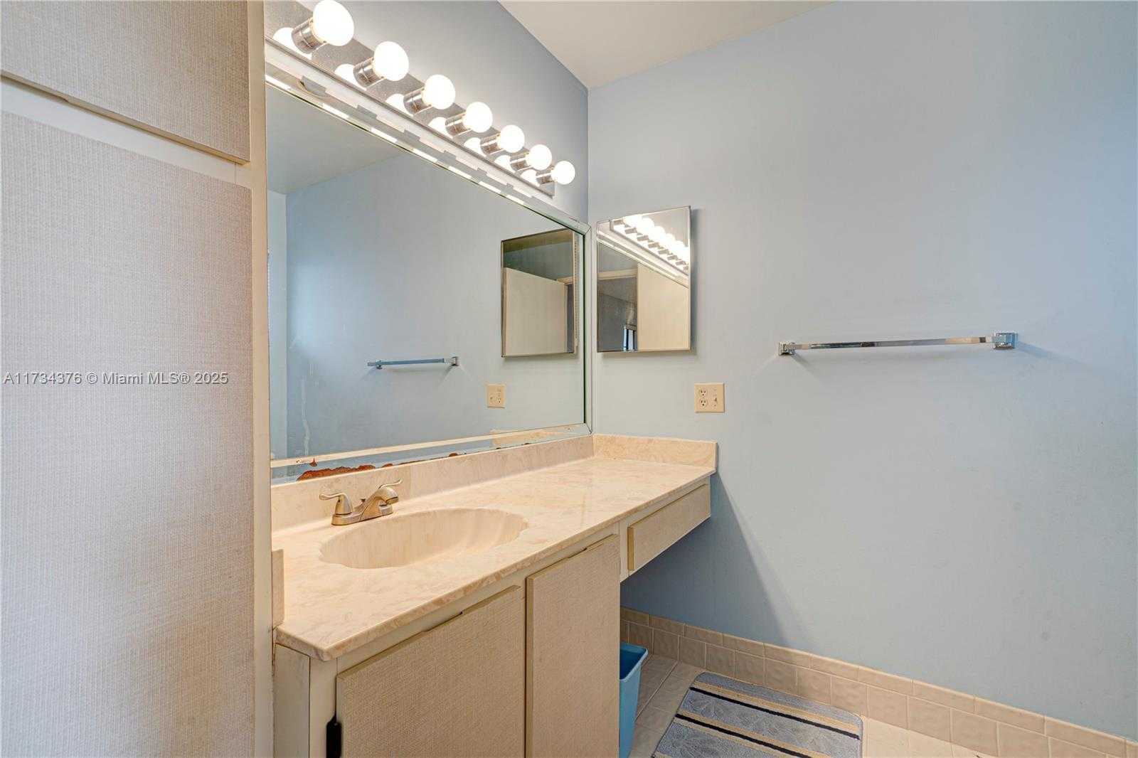 Small Image of 5479 PALM SPRINGS LN #A, Boynton Beach Number 22