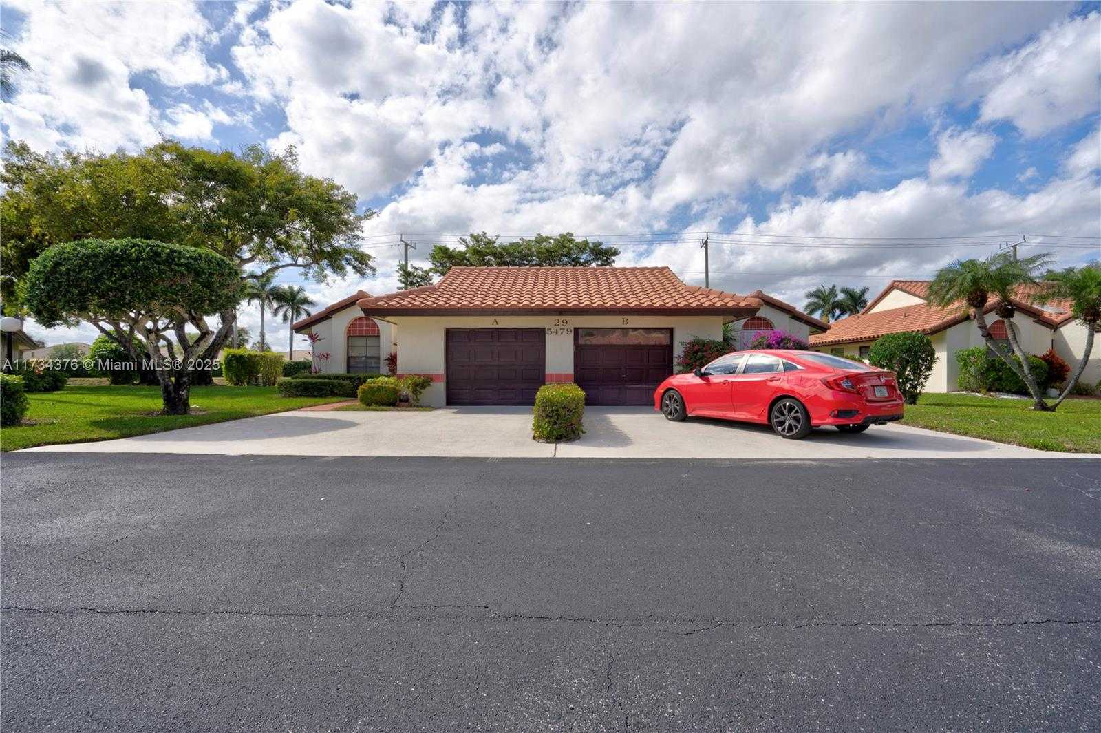 Small Image of 5479 PALM SPRINGS LN #A, Boynton Beach Number 4