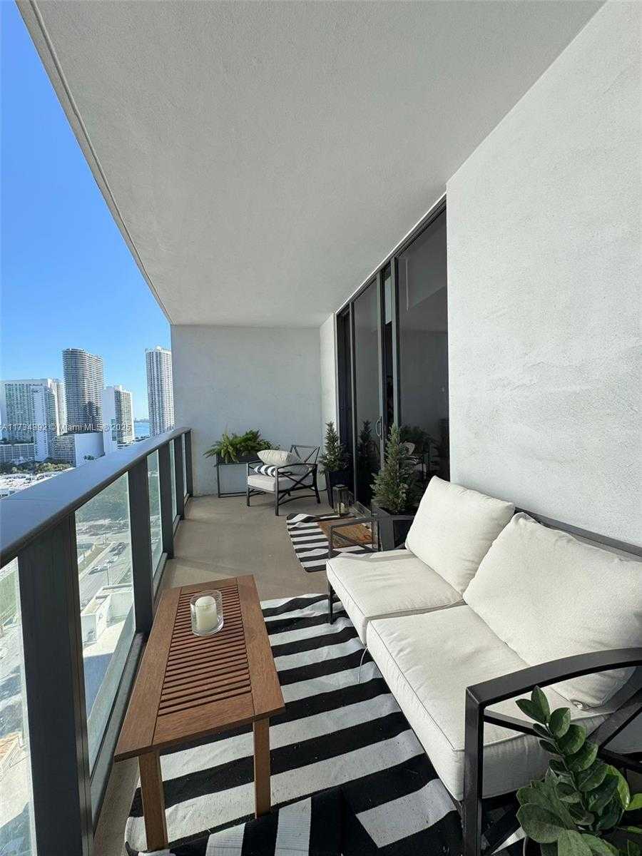 Small Image of 1600 NORTH EAST 1ST AVE #1919, Miami Number 14
