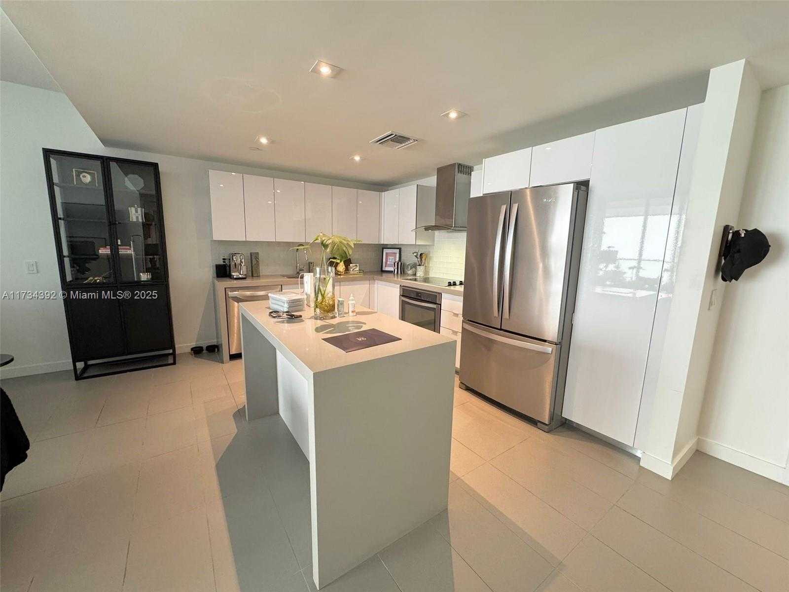 Small Image of 1600 NORTH EAST 1ST AVE #1919, Miami Number 3