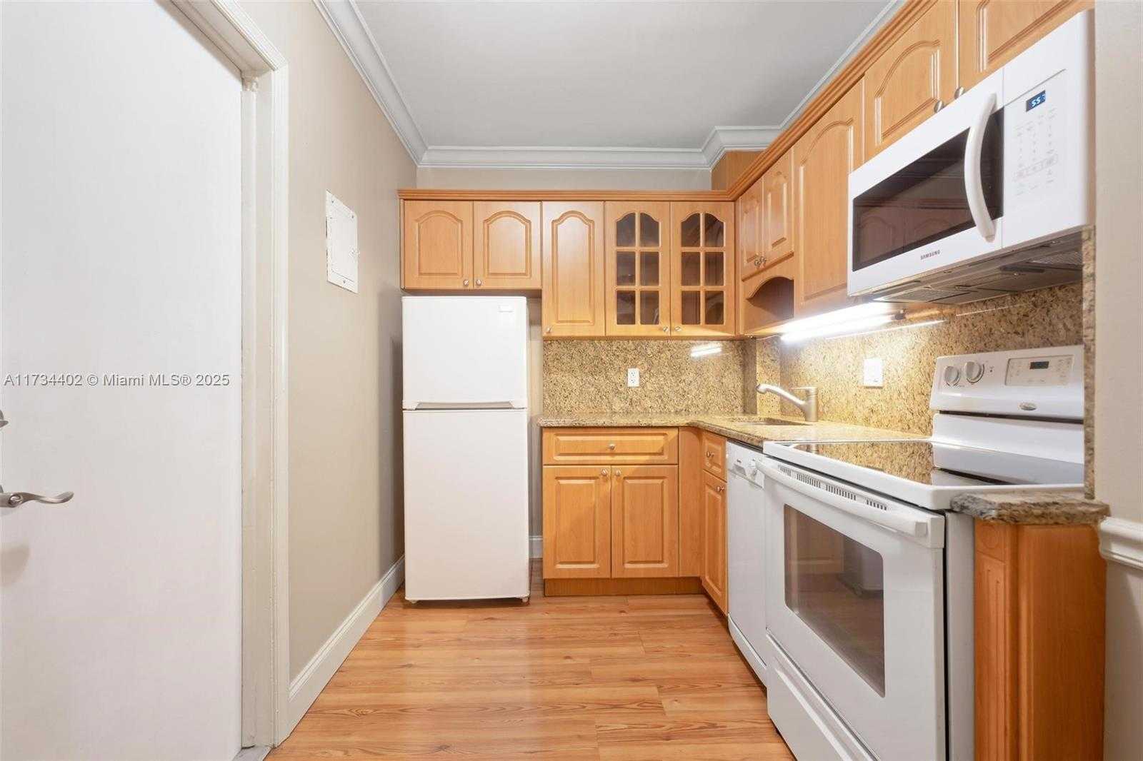 Small Image of 2424 SOUTH EAST 17TH CSWY #207B, Fort Lauderdale Number 5