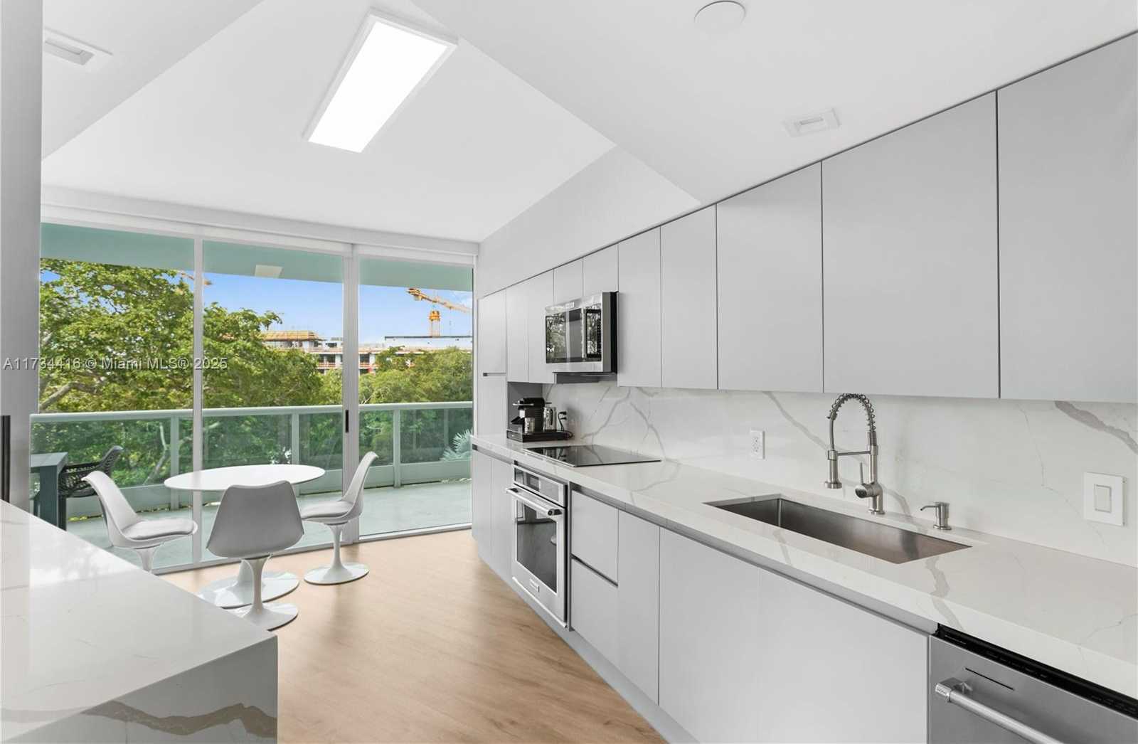 Small Image of 2127 BRICKELL AVE #705, Miami Number 13