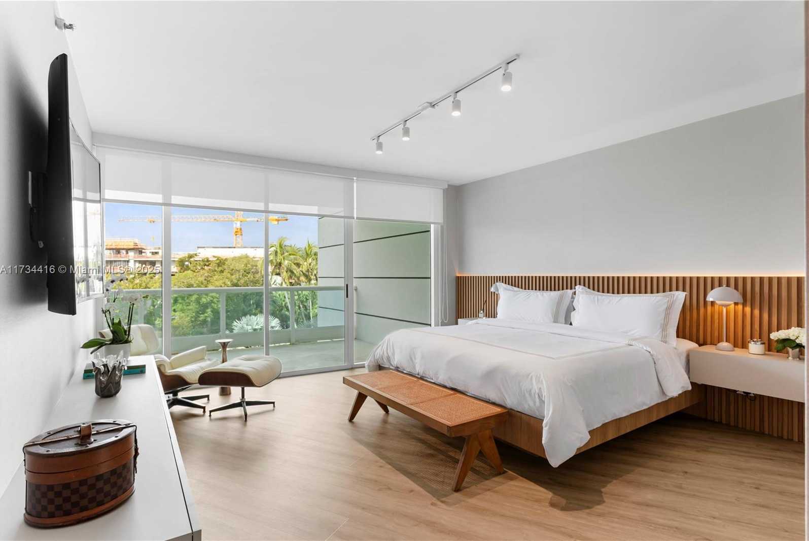 Small Image of 2127 BRICKELL AVE #705, Miami Number 16