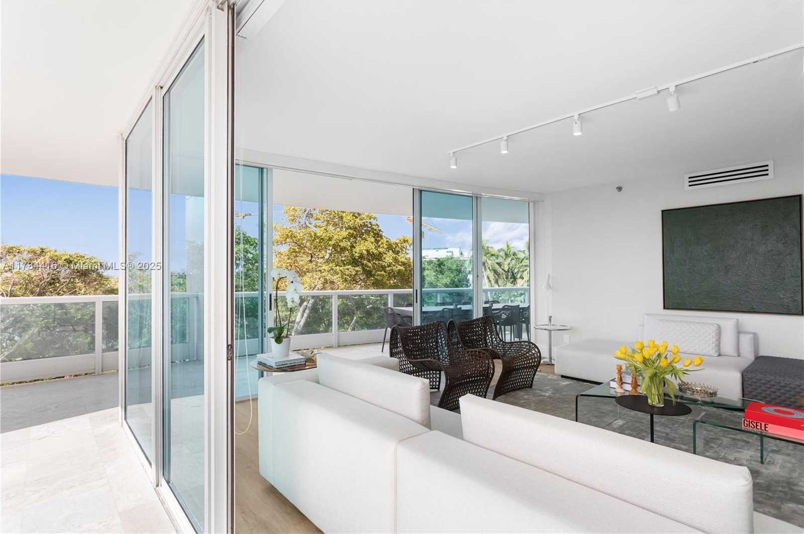 Small Image of 2127 BRICKELL AVE #705, Miami Number 25