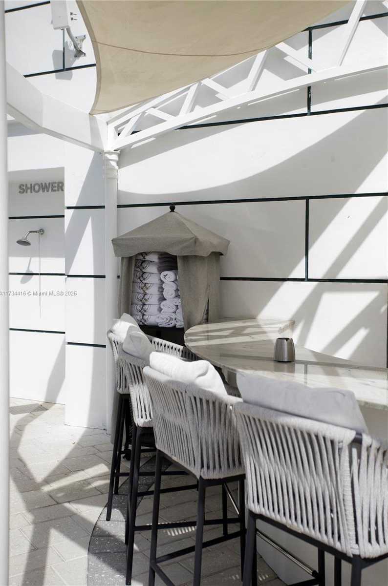 Small Image of 2127 BRICKELL AVE #705, Miami Number 32