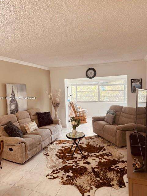 Small Image of 3110 HOLIDAY SPRINGS BLVD #310, Margate Number 2