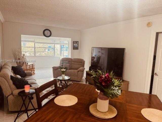 Small Image of 3110 HOLIDAY SPRINGS BLVD #310, Margate Number 4