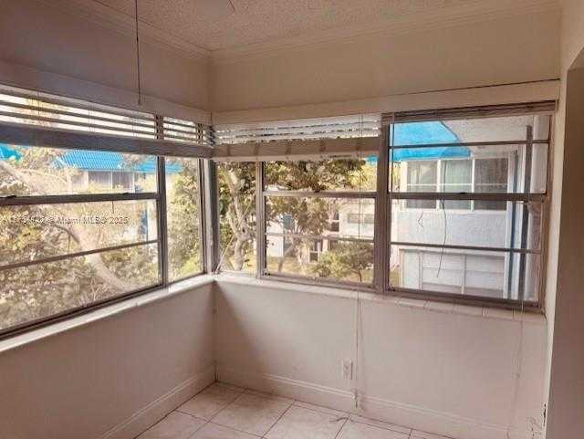 Small Image of 3110 HOLIDAY SPRINGS BLVD #310, Margate Number 7