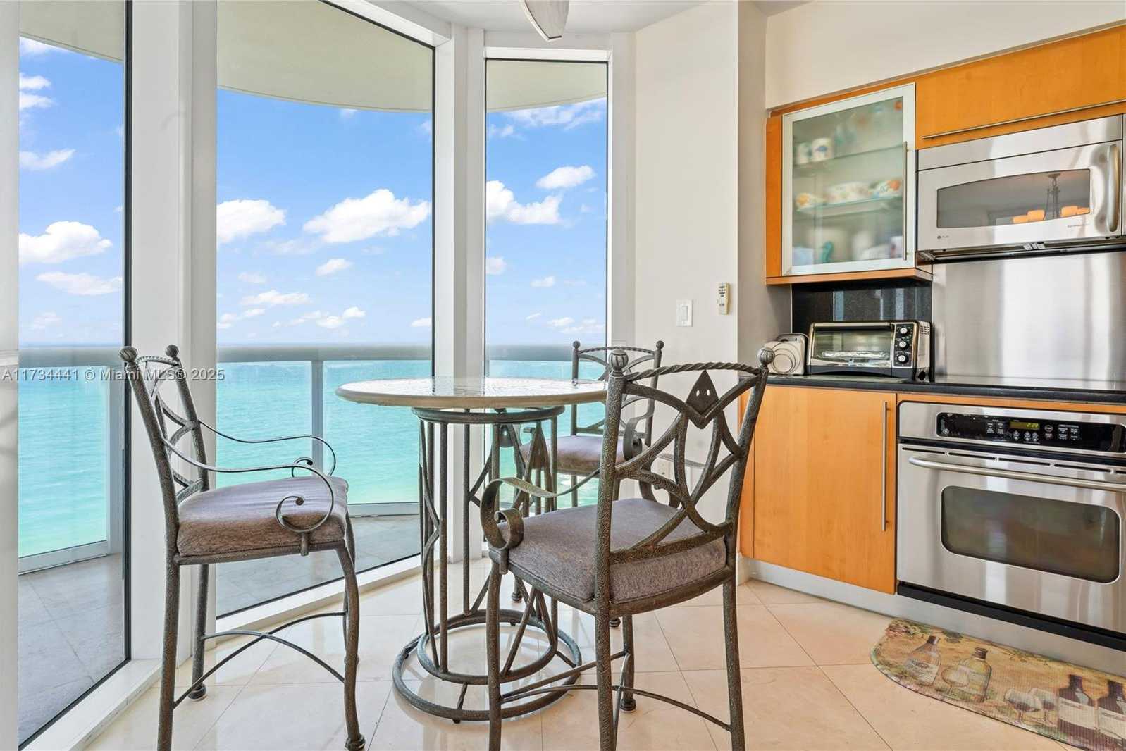 Small Image of 6365 COLLINS AVE #1901, Miami Beach Number 14