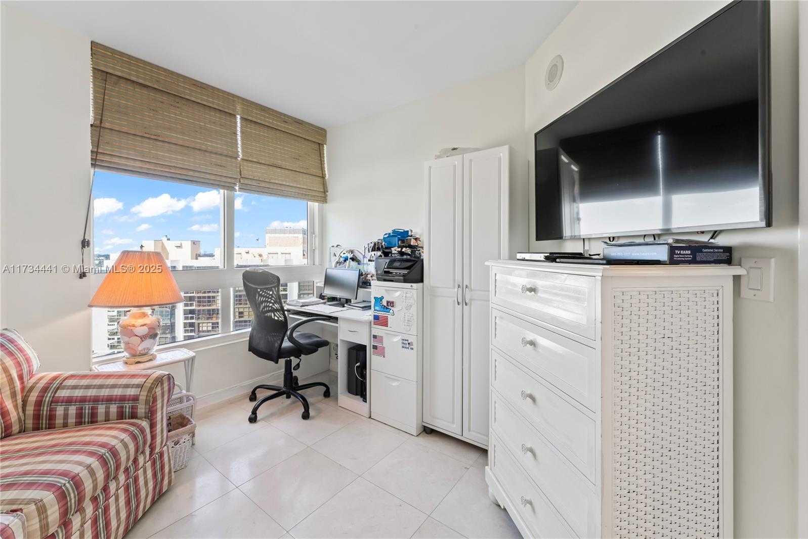 Small Image of 6365 COLLINS AVE #1901, Miami Beach Number 19