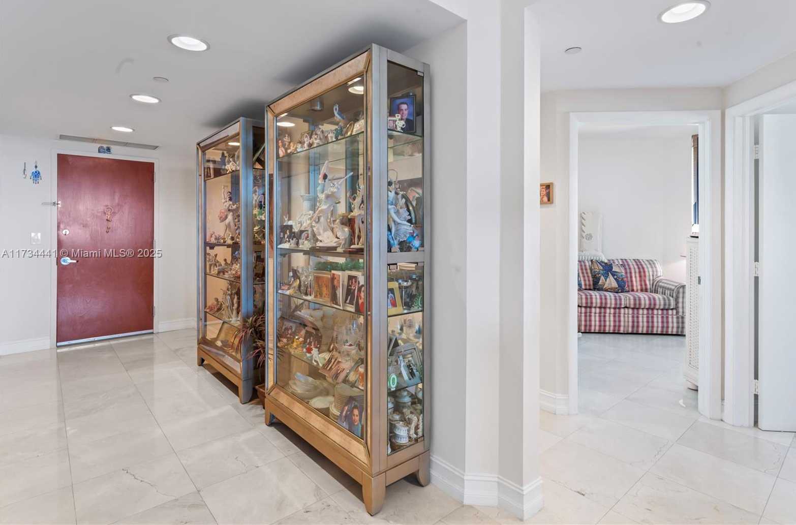 Small Image of 6365 COLLINS AVE #1901, Miami Beach Number 3