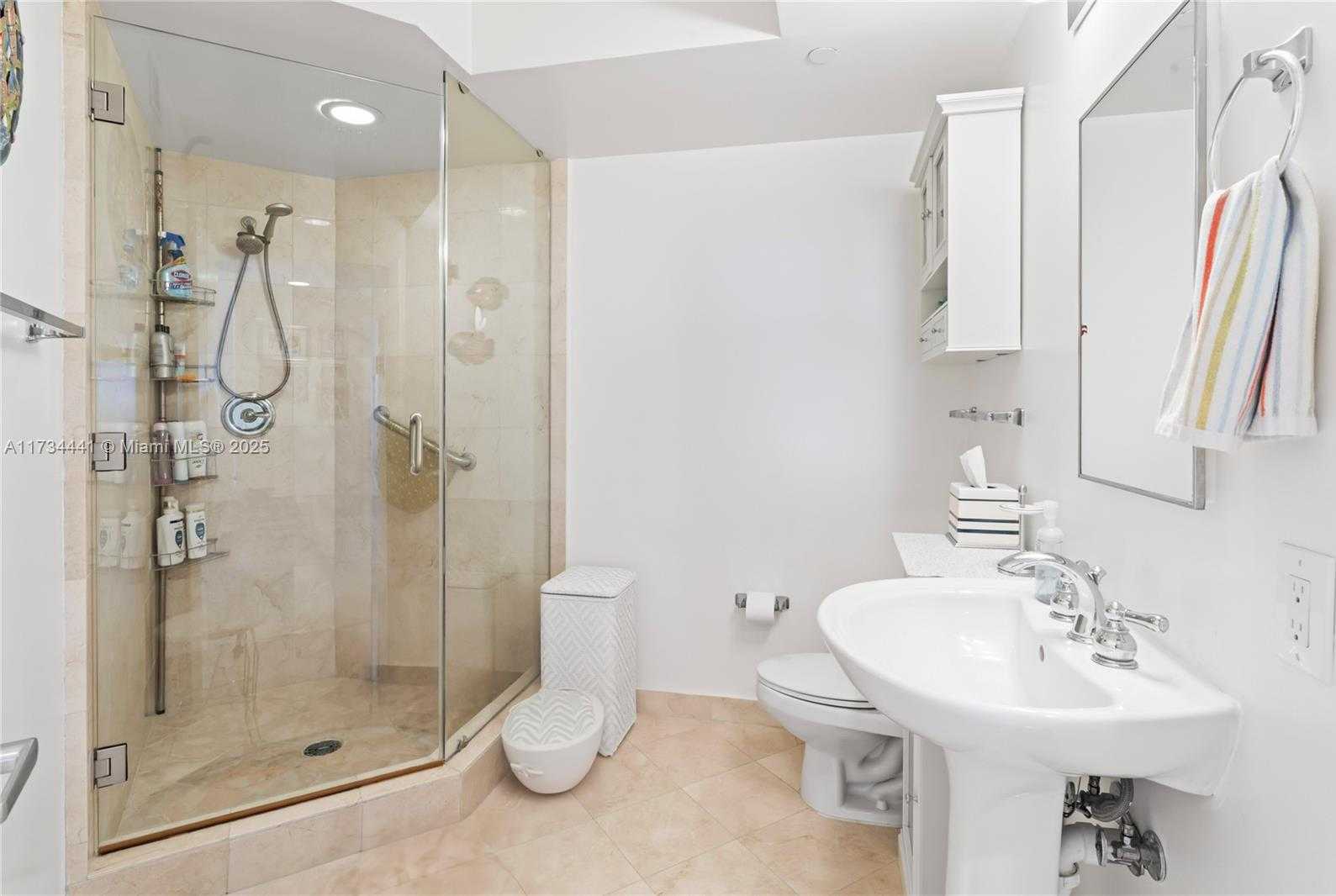 Small Image of 6365 COLLINS AVE #1901, Miami Beach Number 31