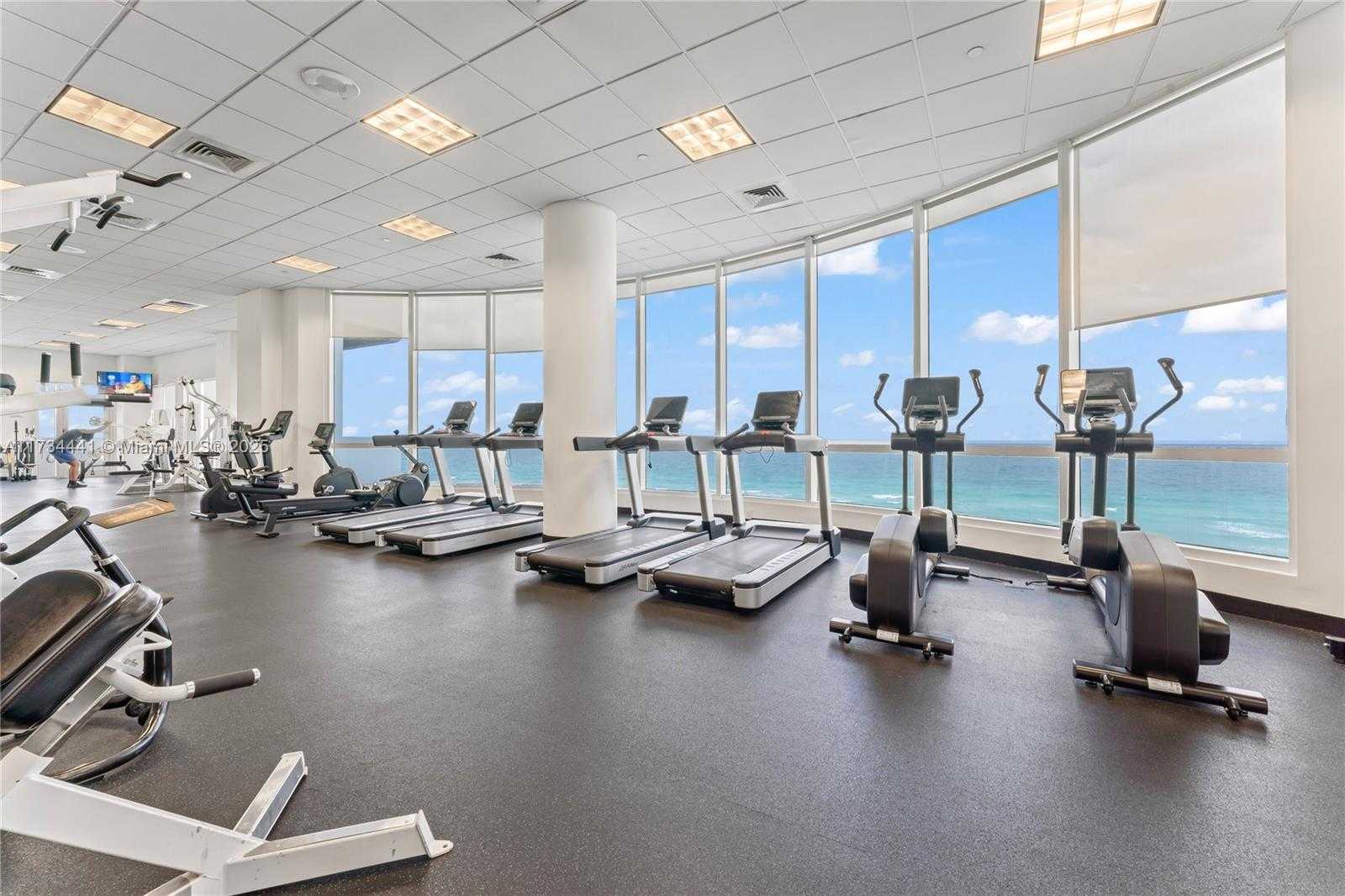 Small Image of 6365 COLLINS AVE #1901, Miami Beach Number 35