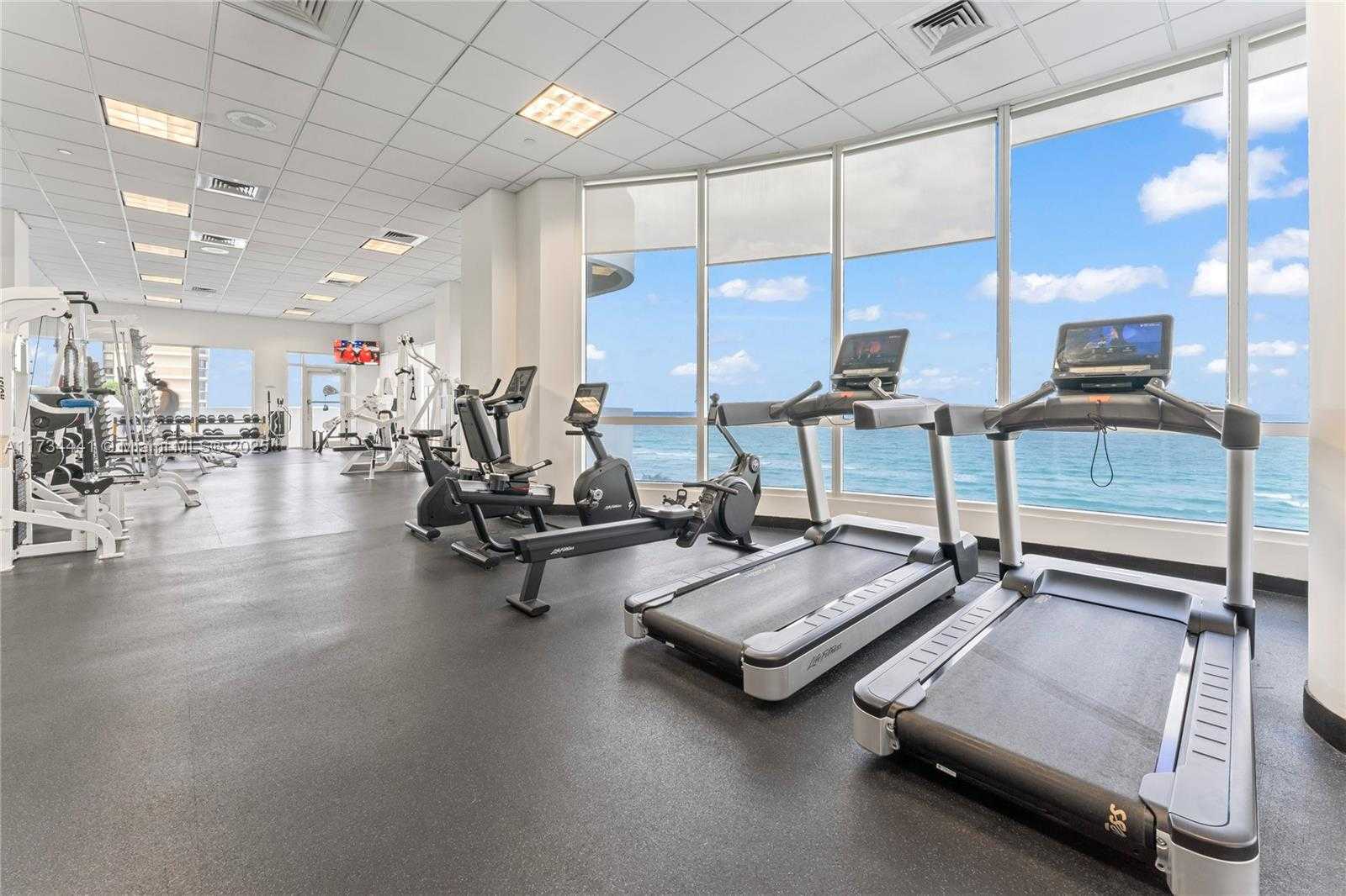 Small Image of 6365 COLLINS AVE #1901, Miami Beach Number 36