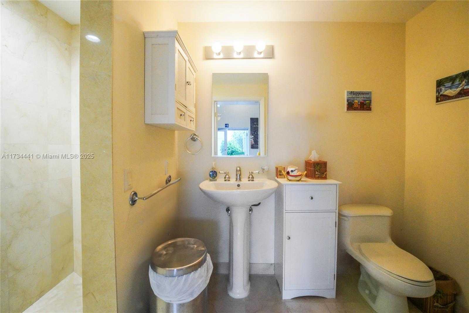 Small Image of 6365 COLLINS AVE #1901, Miami Beach Number 75