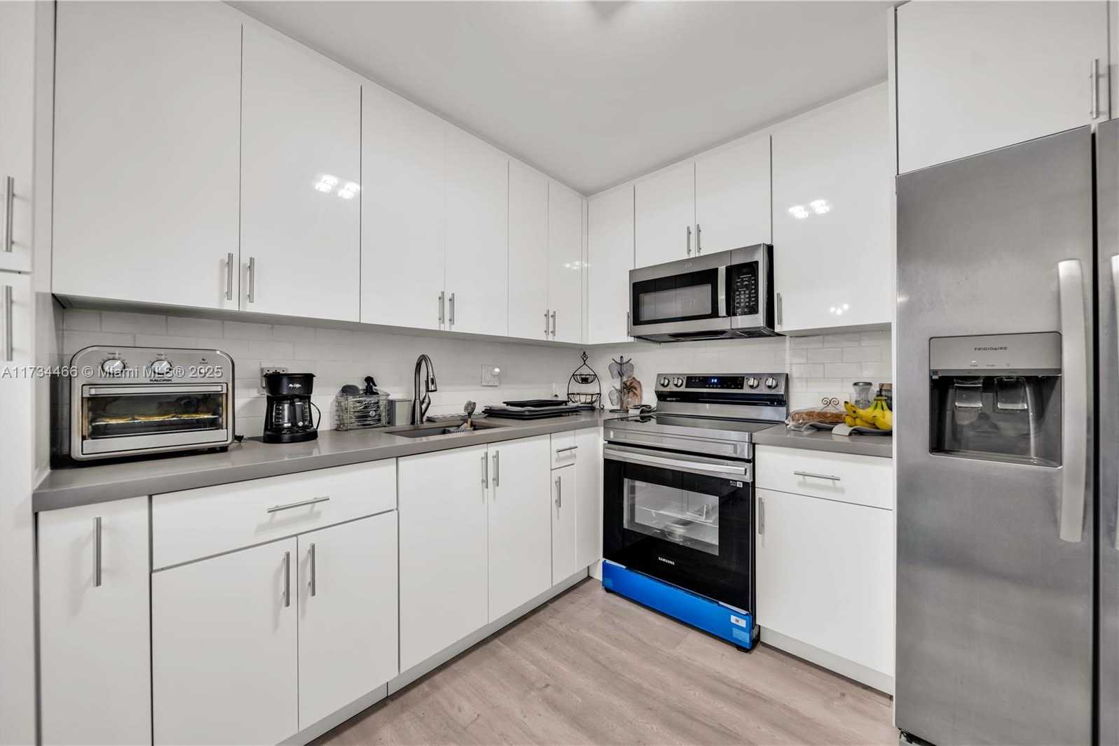 Small Image of 401 NORTH EAST 14TH AVE #204, Hallandale Beach Number 13