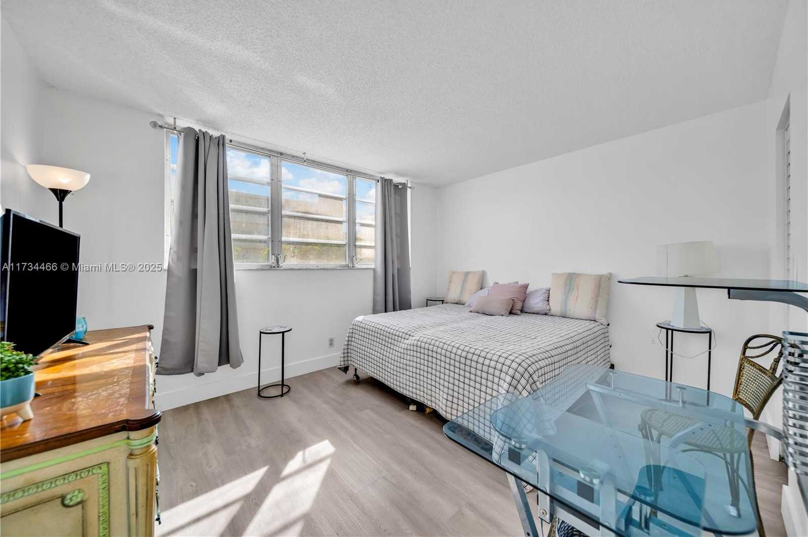 Small Image of 401 NORTH EAST 14TH AVE #204, Hallandale Beach Number 26