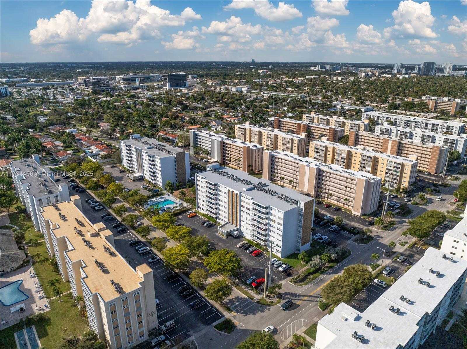 Small Image of 401 NORTH EAST 14TH AVE #204, Hallandale Beach Number 5
