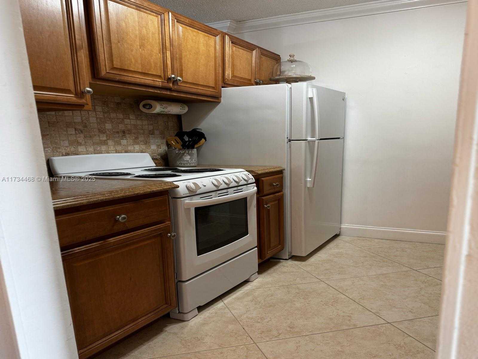 Small Image of Hallandale Beach Number 4