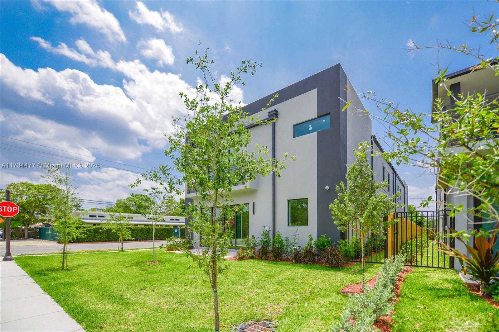Small Image of 1617 NORTH EAST 11TH ST #1, Fort Lauderdale Number 24