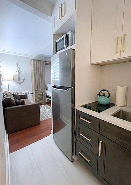 Small Image of 322 HARDING ST #B203, Hollywood Number 6