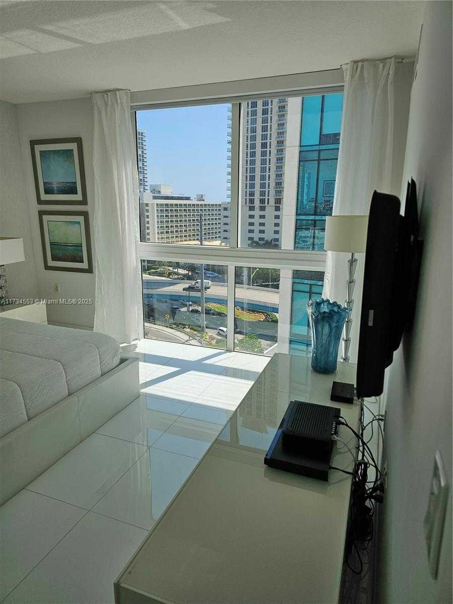 Small Image of 150 SUNNY ISLES BLVD #1-1001, Sunny Isles Beach Number 18