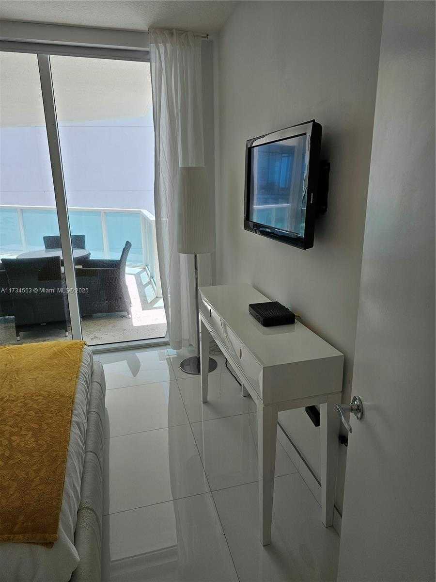 Small Image of 150 SUNNY ISLES BLVD #1-1001, Sunny Isles Beach Number 25
