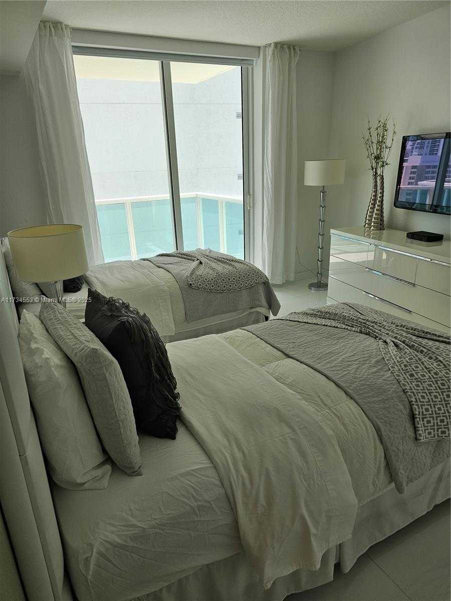 Small Image of 150 SUNNY ISLES BLVD #1-1001, Sunny Isles Beach Number 31