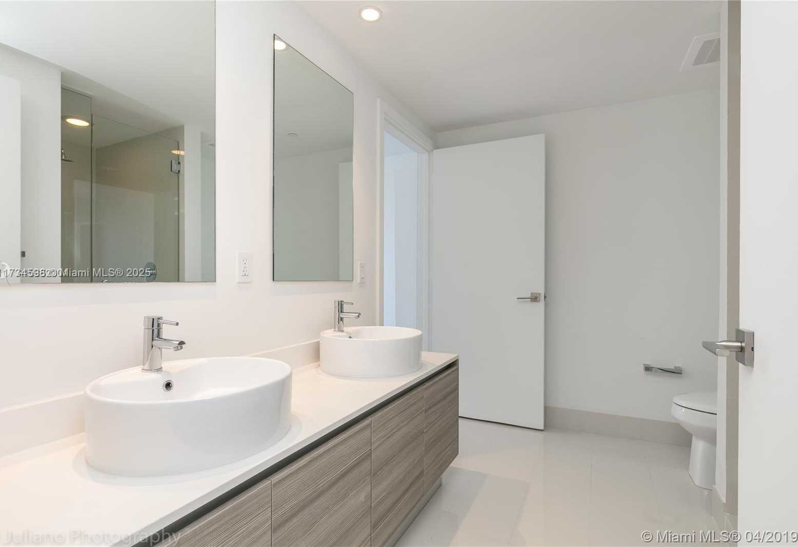Small Image of 121 NORTH EAST 34TH ST #2816, Miami Number 14