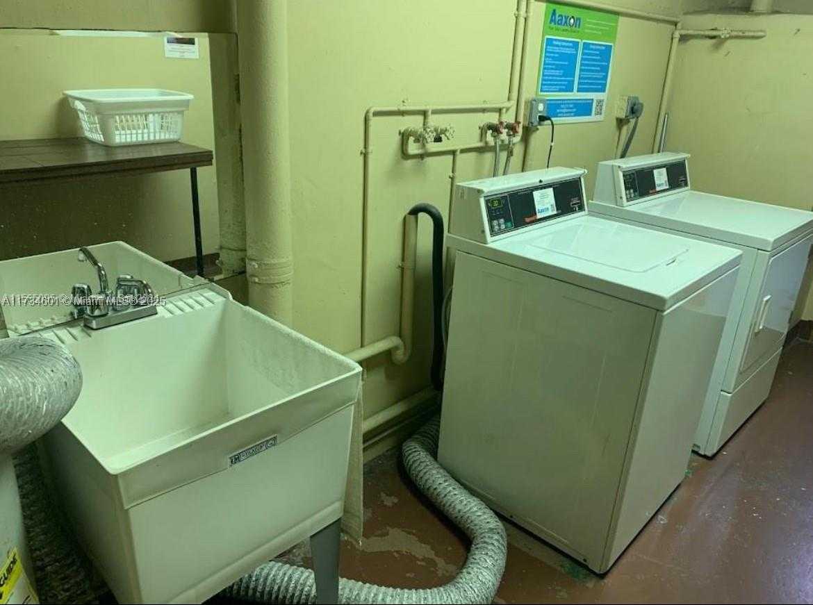 Small Image of 319 NORTH EAST 14TH AVE #702, Hallandale Beach Number 16