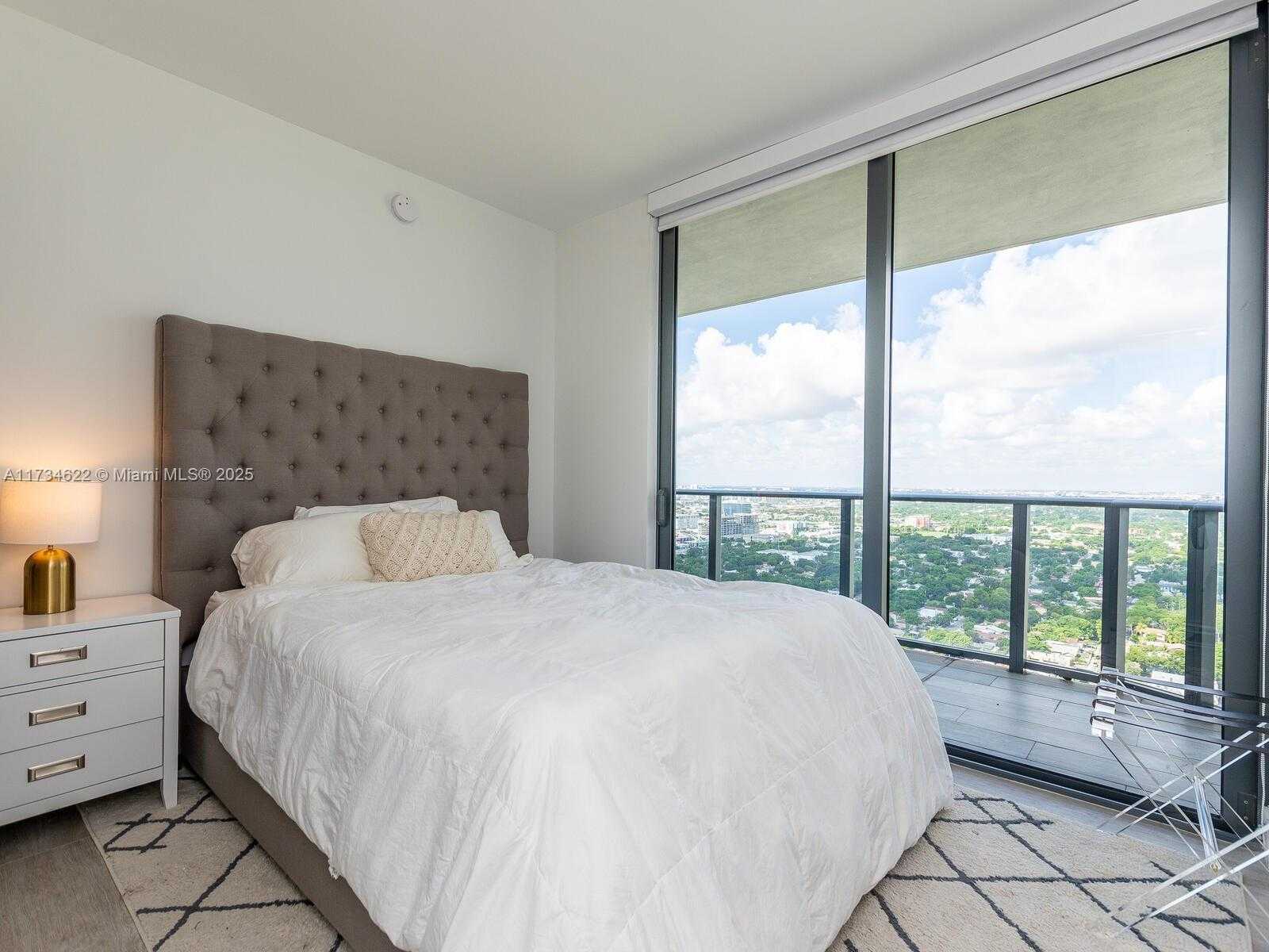 Small Image of 121 NORTH EAST 34TH ST #3101, Miami Number 16
