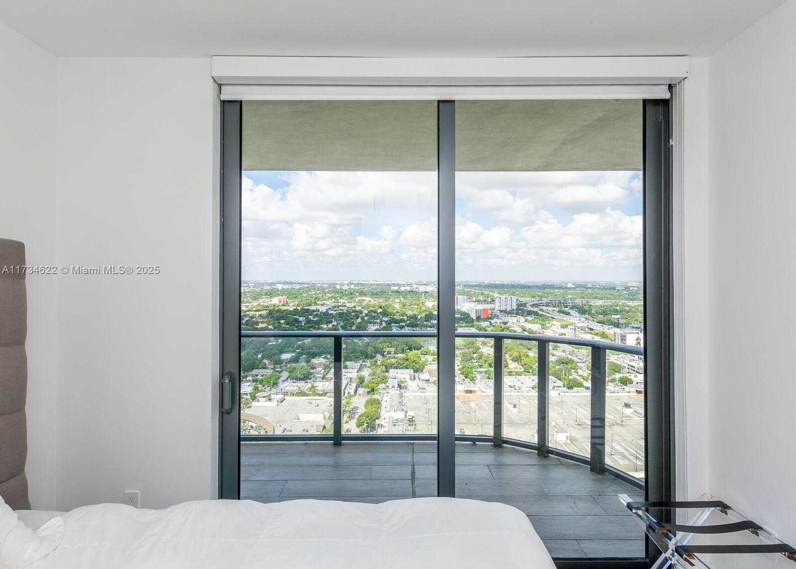 Small Image of 121 NORTH EAST 34TH ST #3101, Miami Number 18