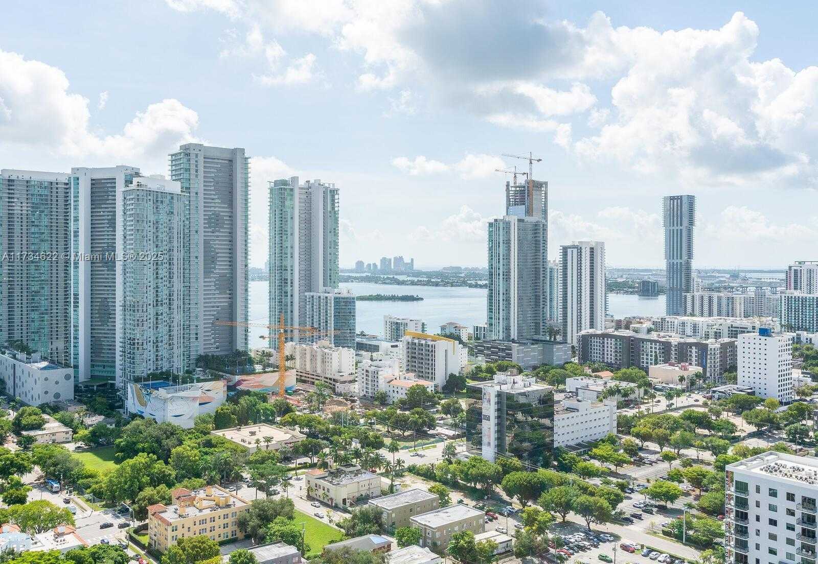 Small Image of 121 NORTH EAST 34TH ST #3101, Miami Number 23